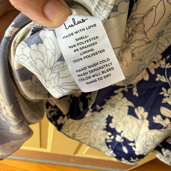 Lulu's Navy and Cream/White Floral Maxi Dress - Picture 4 of 10